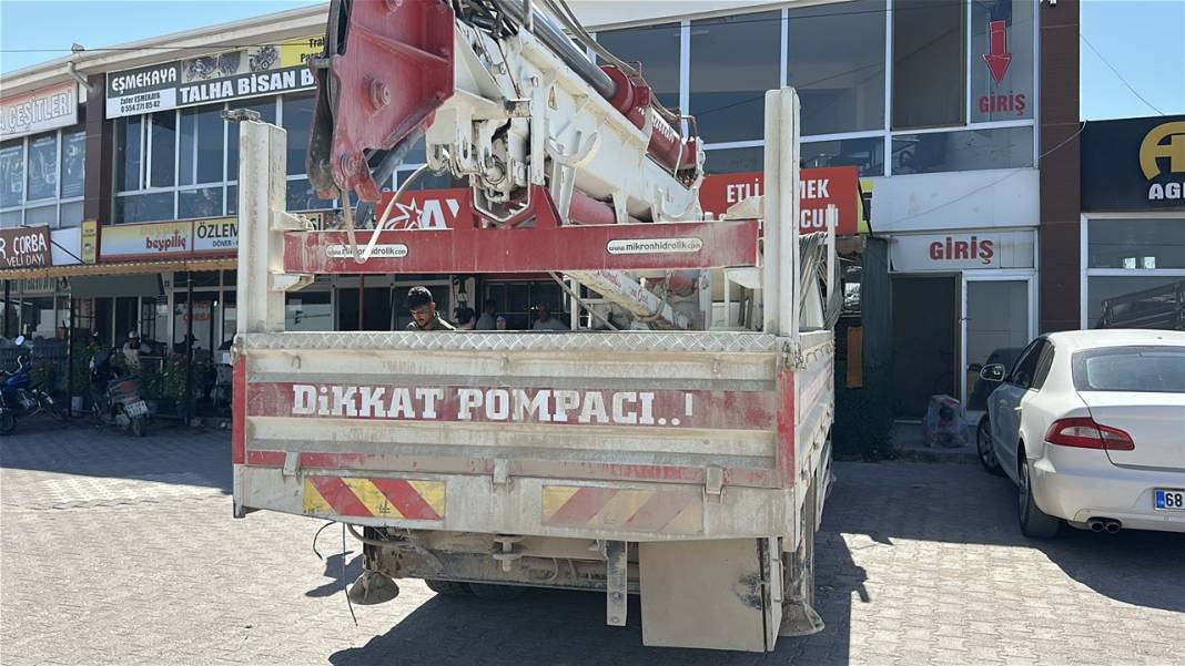 Konya-Aksaray yolunda kaza! Vince çarptı, 3 yaralı 3